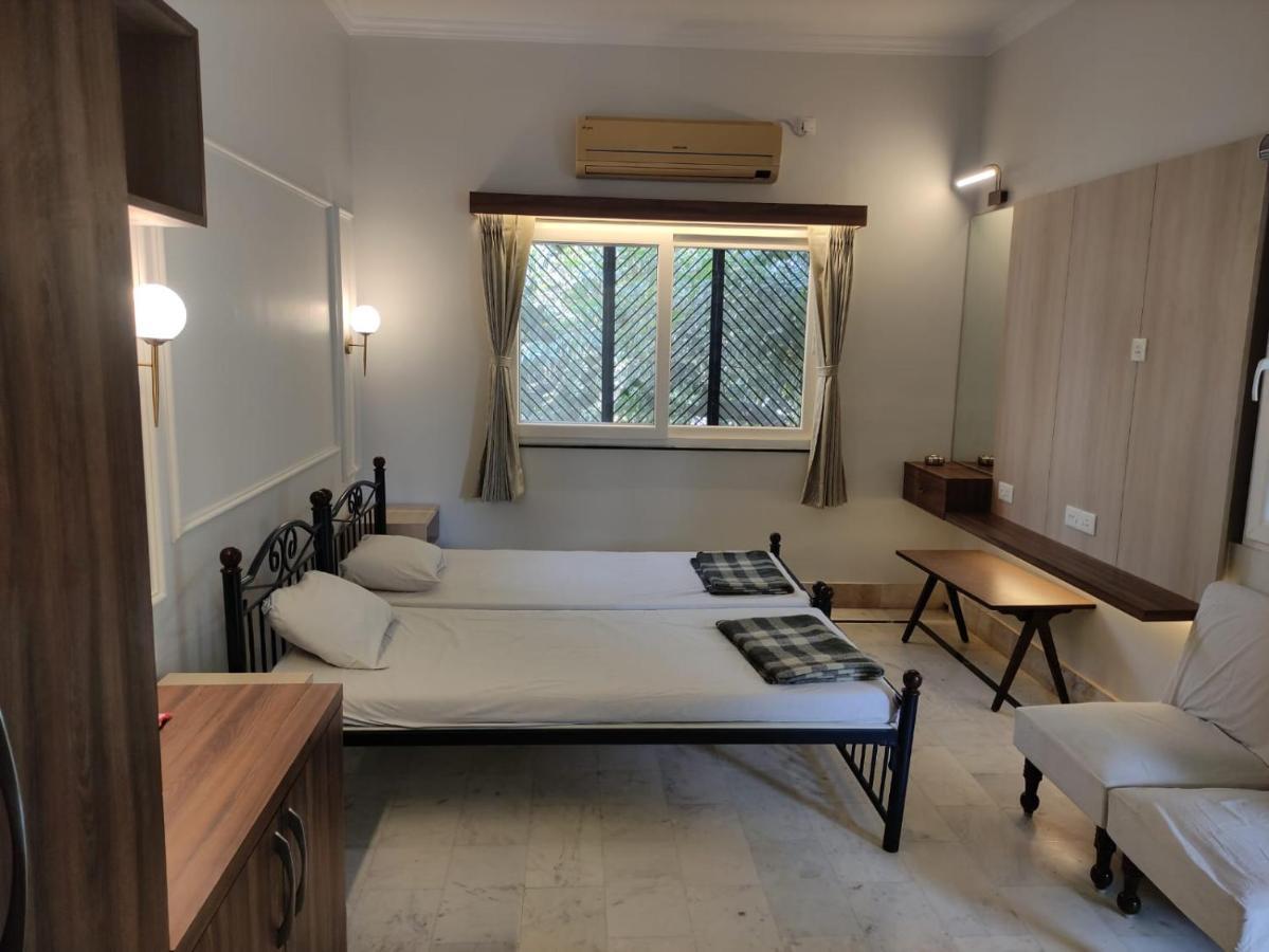 Vatika Homestay Varanasi Exterior foto